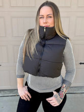 Load image into Gallery viewer, Puffer Crop Vest - Black